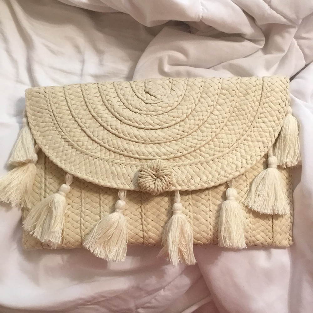 Raffia Clutch